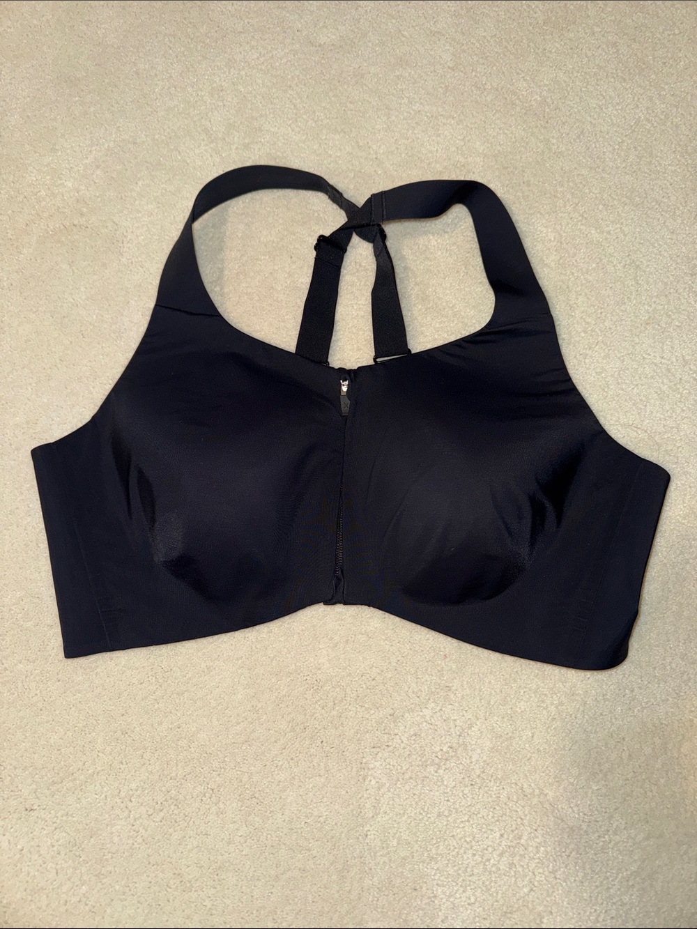 KNIX Catalyst Front Zip Black sports Bra. Size 8. Front zip.